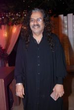 Hariharan at Talat Aziz concert in Blue Sea on 13th May 2012 (168).JPG